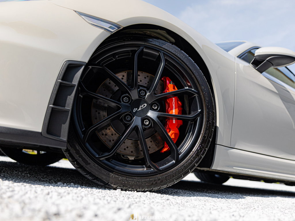 Porsche 718 Cayman GT4