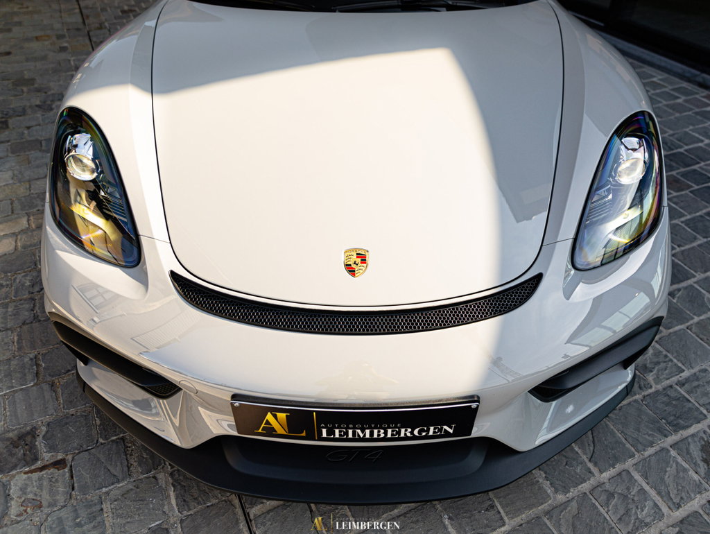 Porsche 718 Cayman GT4
