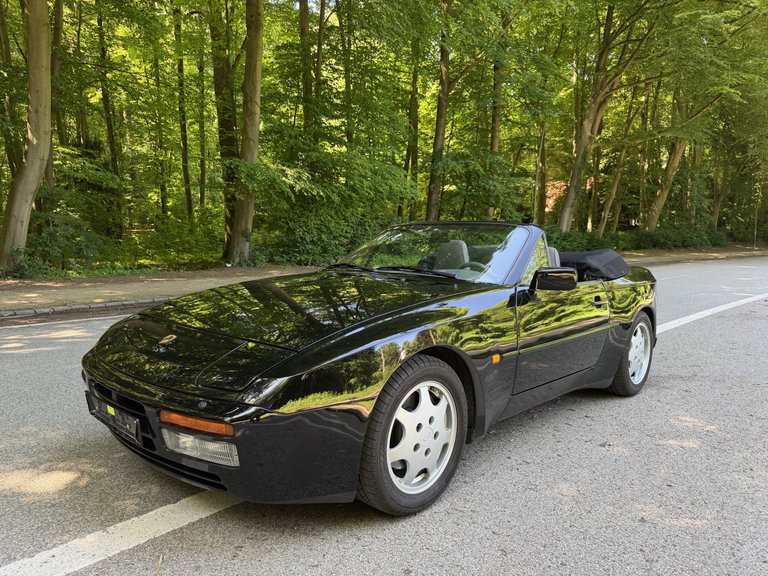 Porsche 944 Turbo Cabriolet