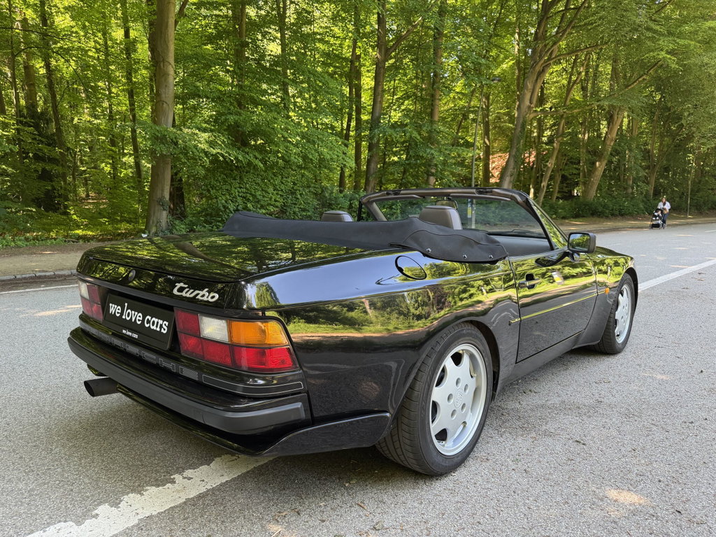 Porsche 944 Turbo Cabriolet