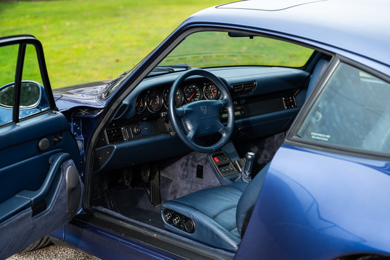 Porsche 993 Carrera 4S