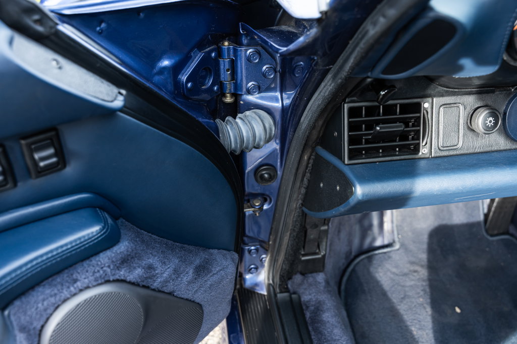 Porsche 993 Carrera 4S