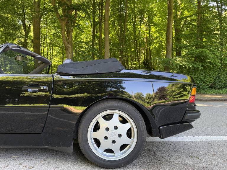 Porsche 944 Turbo Cabriolet
