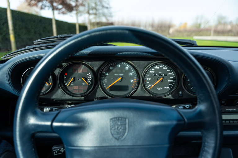 Porsche 993 Carrera 4S