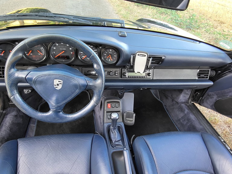 Porsche 993 Carrera 4