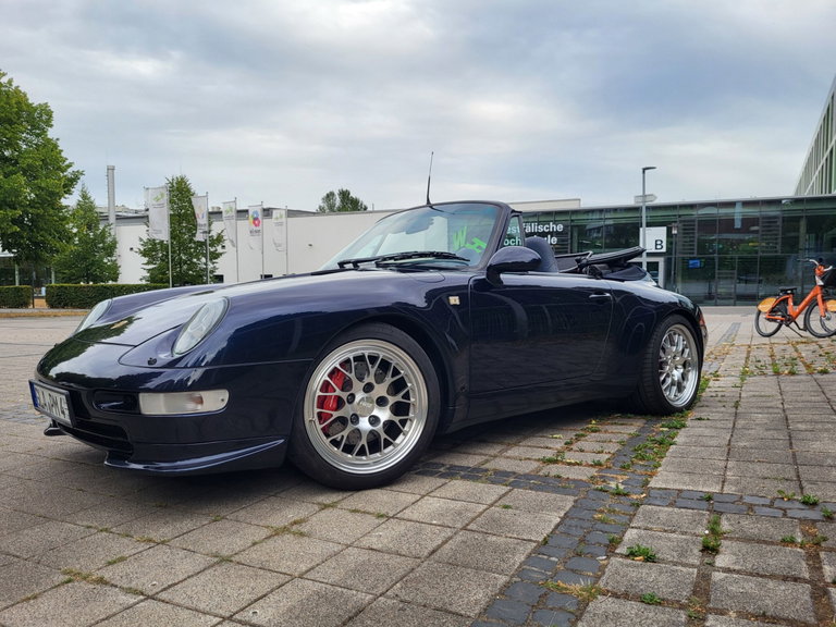Porsche 993 Carrera 4