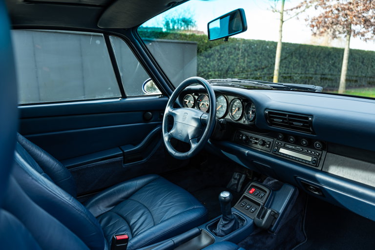 Porsche 993 Carrera 4S