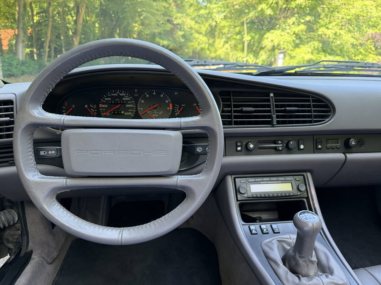 Porsche 944 Turbo Cabriolet