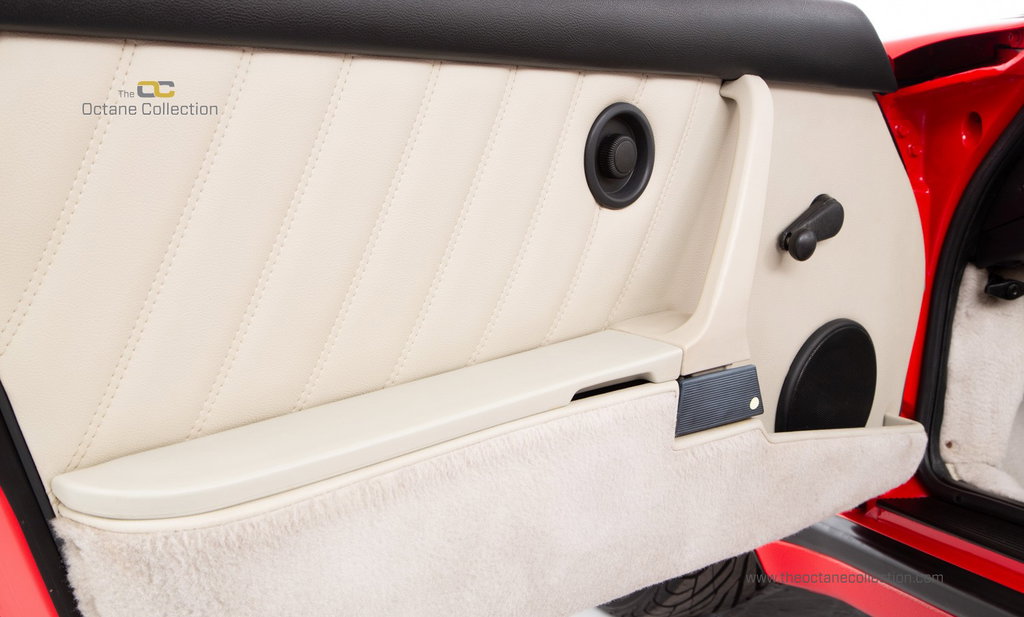 Porsche 911 Carrera 3.2 Speedster