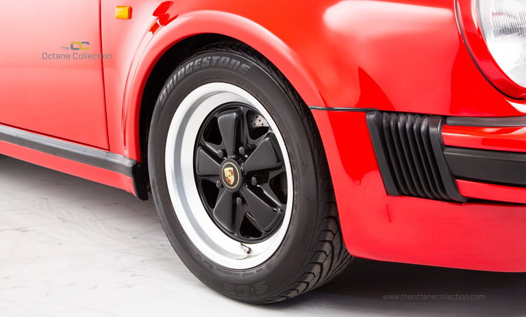 Porsche 911 Carrera 3.2 Speedster