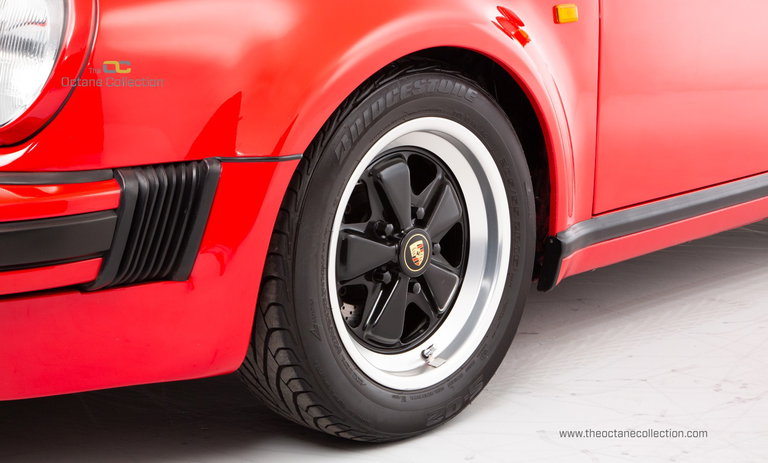 Porsche 911 Carrera 3.2 Speedster