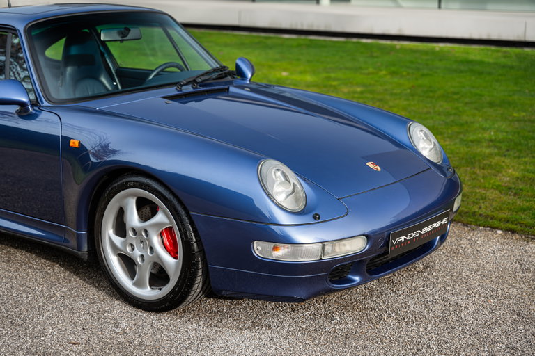 Porsche 993 Carrera 4S