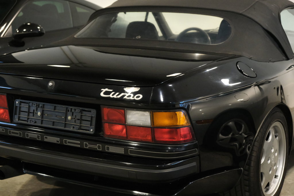 Porsche 944 Turbo Cabriolet