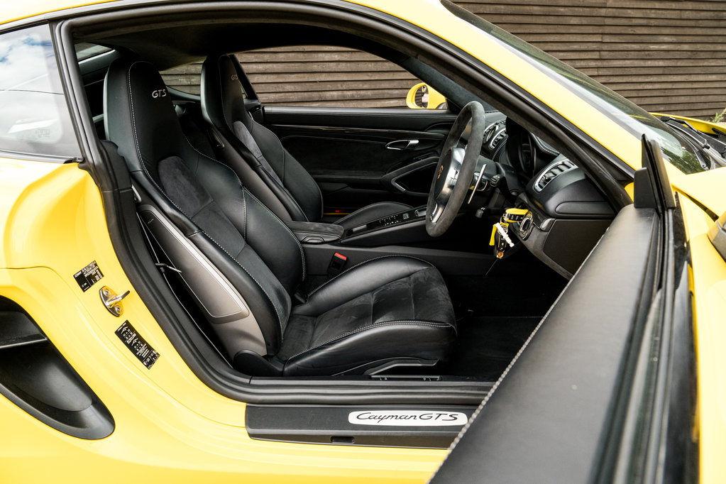 Porsche 981 Cayman GTS
