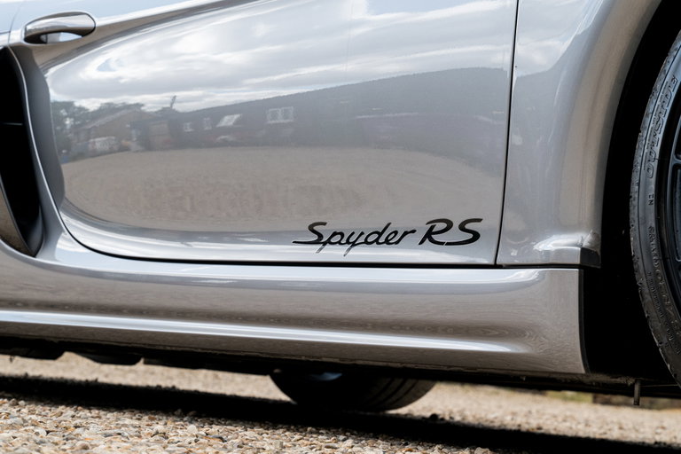 Porsche 718 Spyder RS
