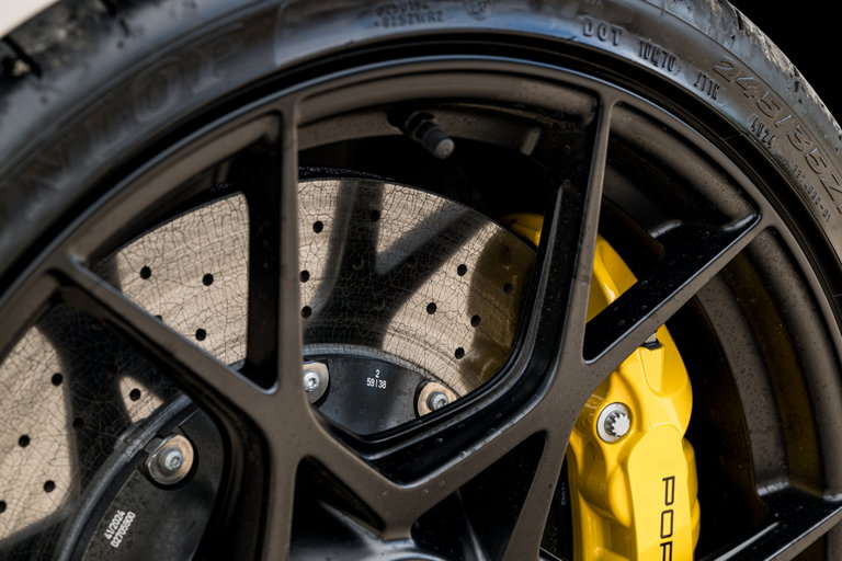 Porsche 718 Spyder RS