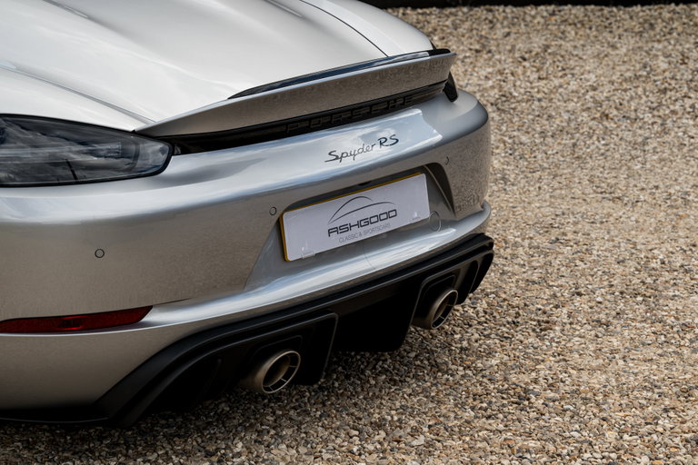 Porsche 718 Spyder RS