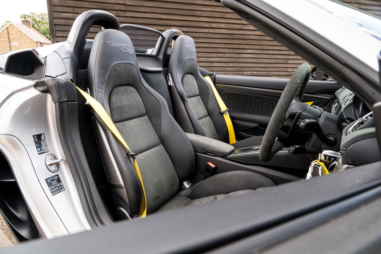 Porsche 718 Spyder RS