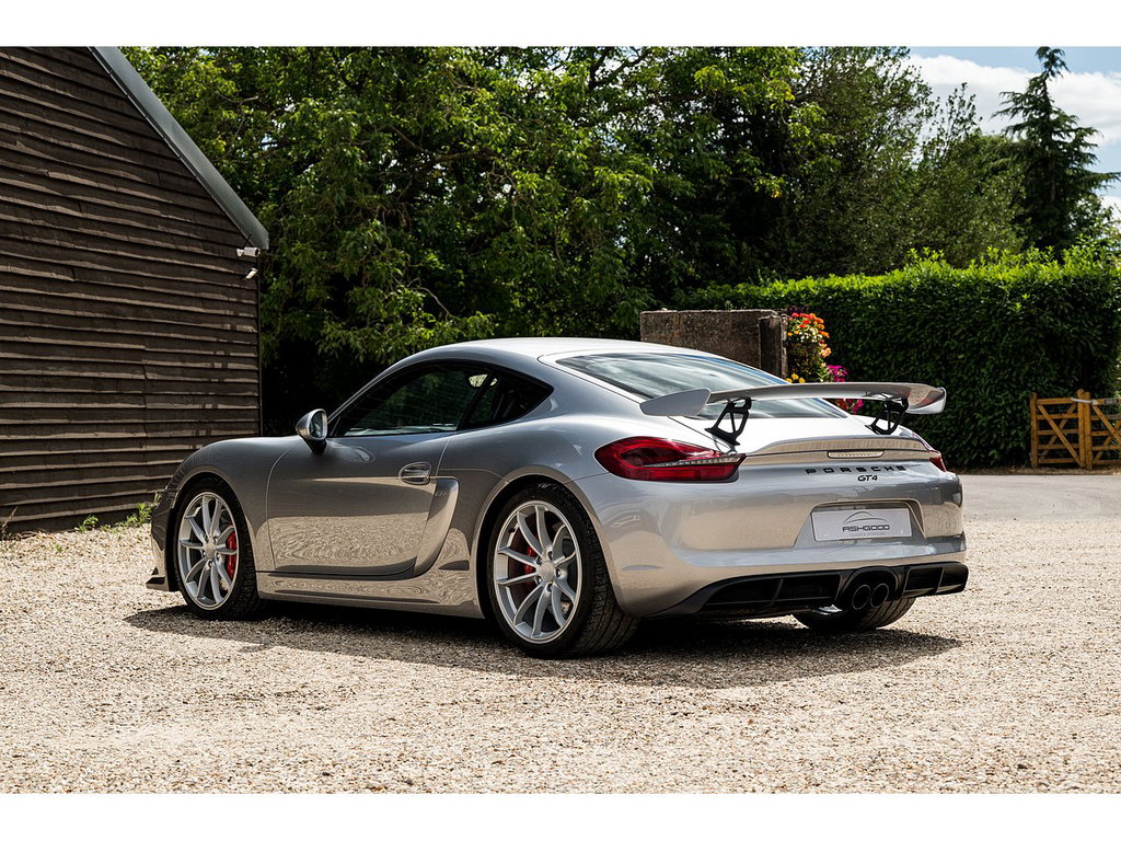Porsche 981 Cayman GT4