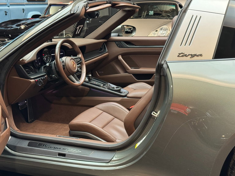 Porsche 992 Targa 4 GTS
