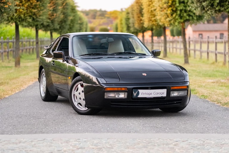 Porsche 944 S2 Coupé