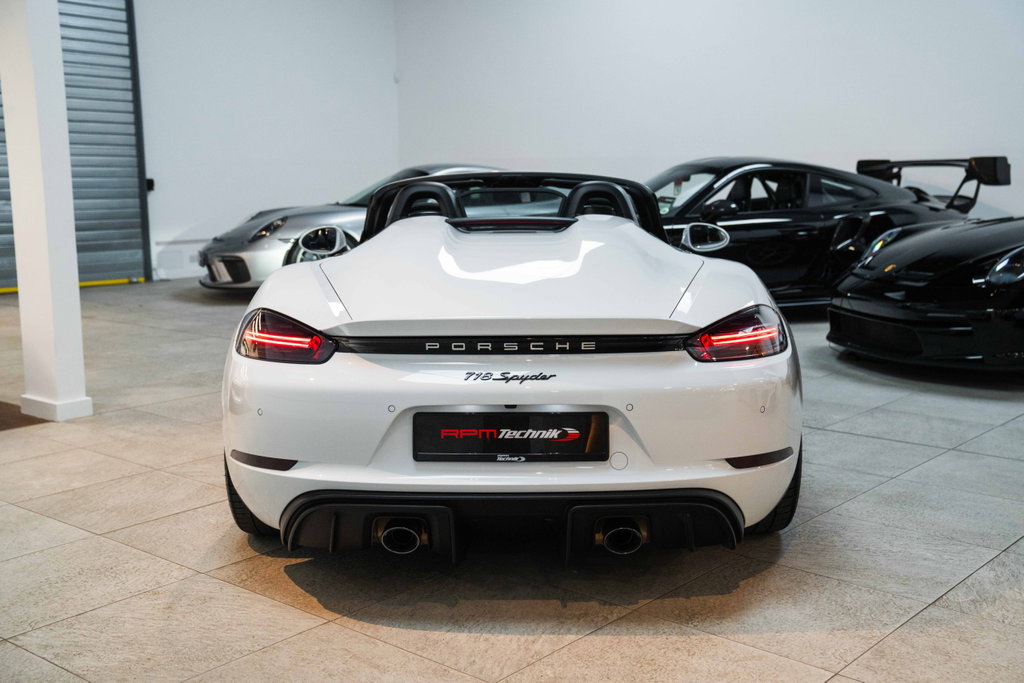 Porsche 718 Spyder