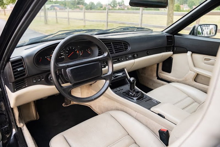 Porsche 944 S2 Coupé