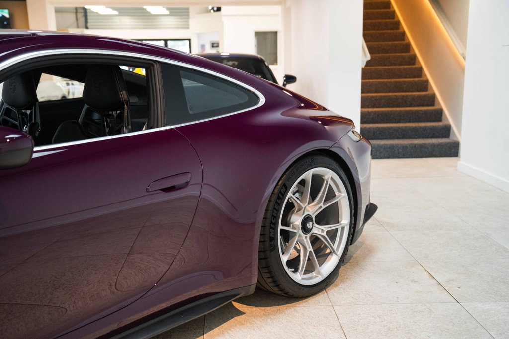 Porsche 992 GT3 Touring