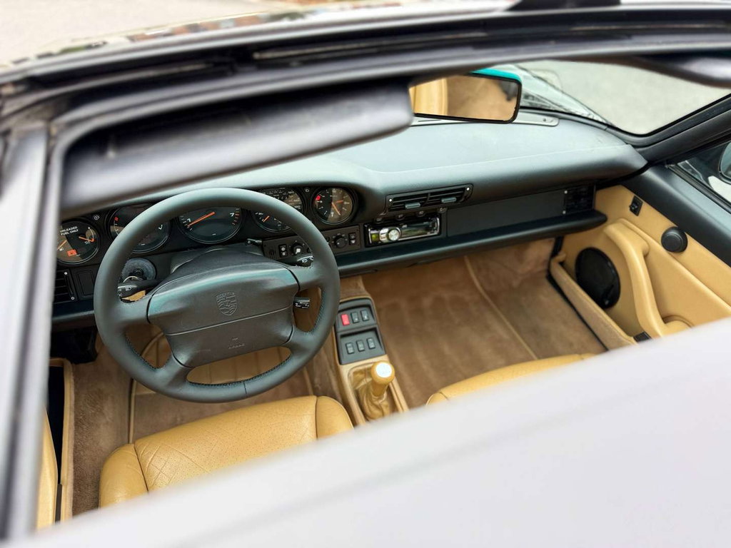 Porsche 993 Carrera 4