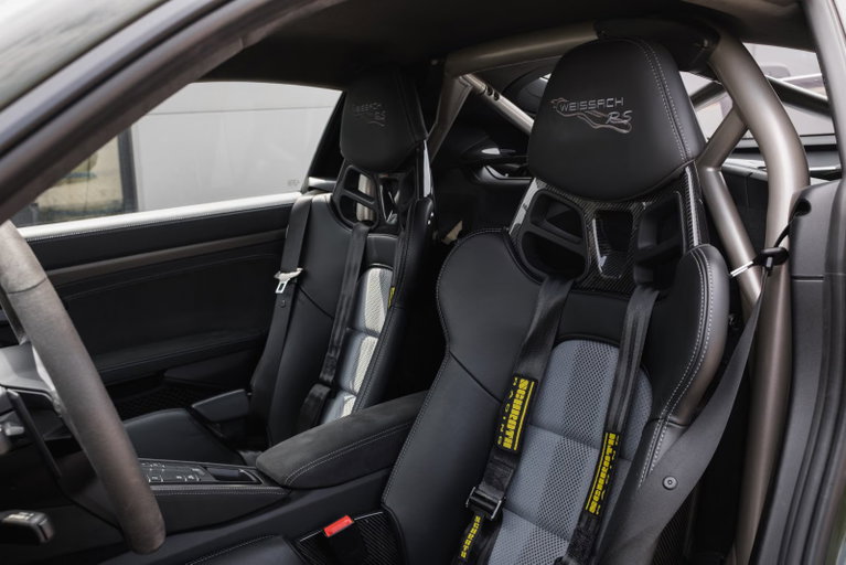 Porsche 718 Cayman GT4 RS