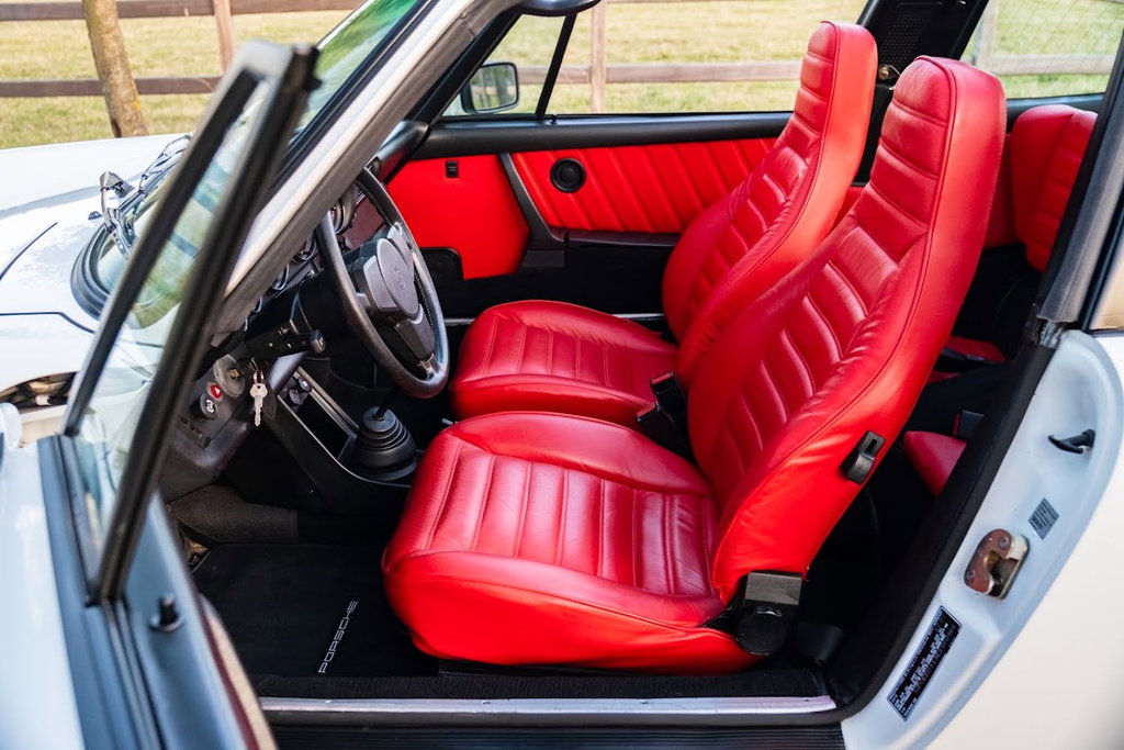 Porsche 911 Carrera 3.2