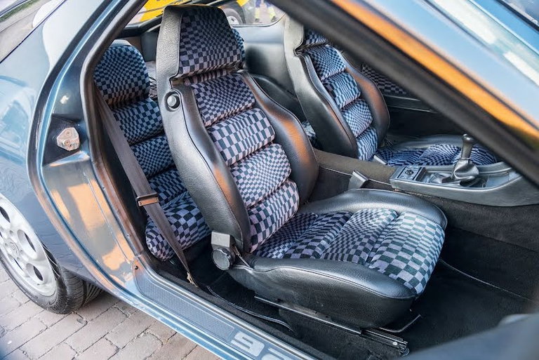 Porsche 928