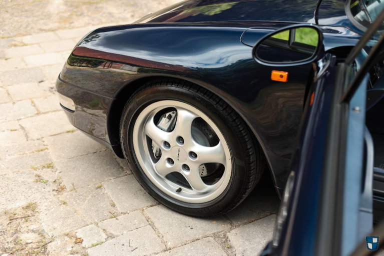 Porsche 993 Carrera 4