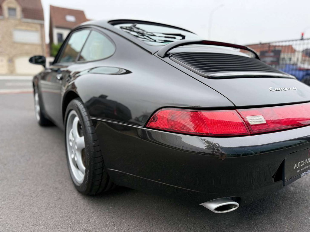 Porsche 993 Carrera 4