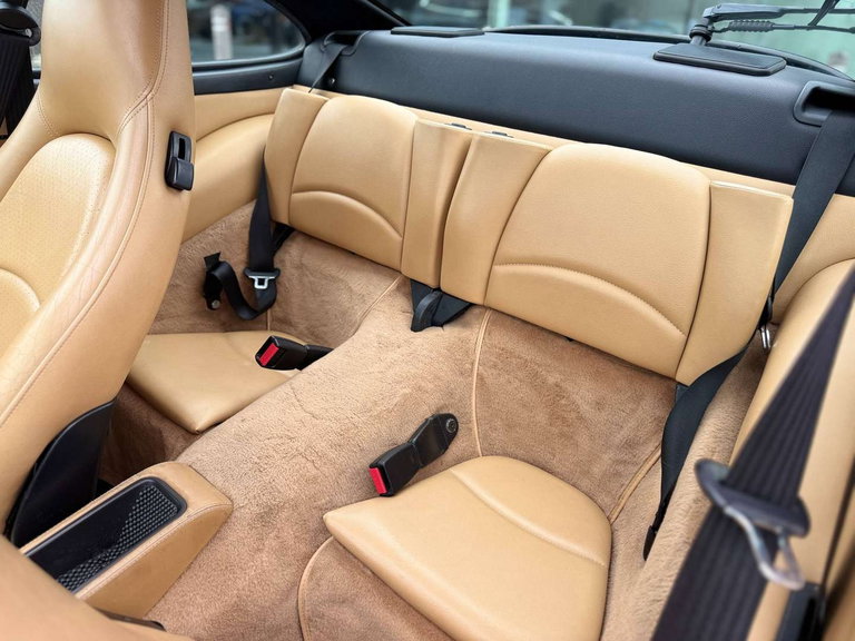Porsche 993 Carrera 4