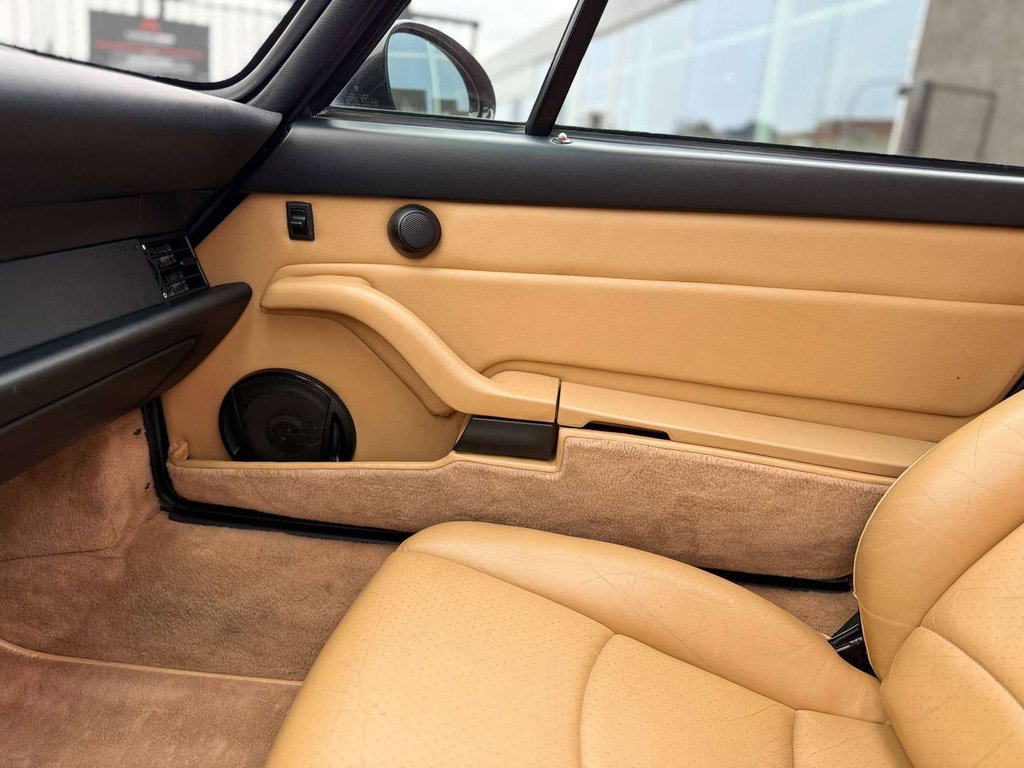 Porsche 993 Carrera 4