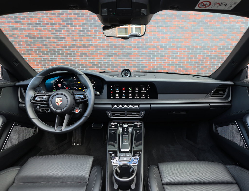Porsche 992.2 Carrera 4 GTS