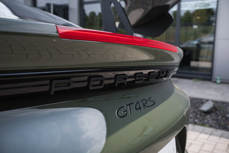 Porsche 718 Cayman GT4 RS
