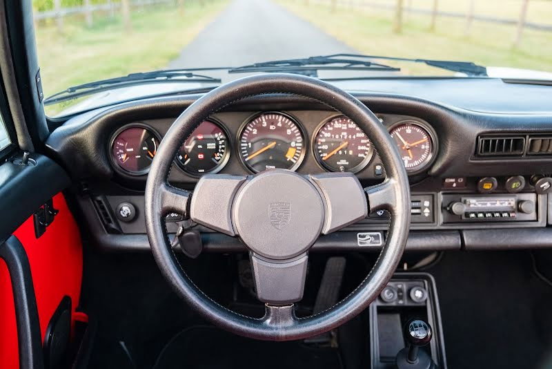 Porsche 911 Carrera 3.2