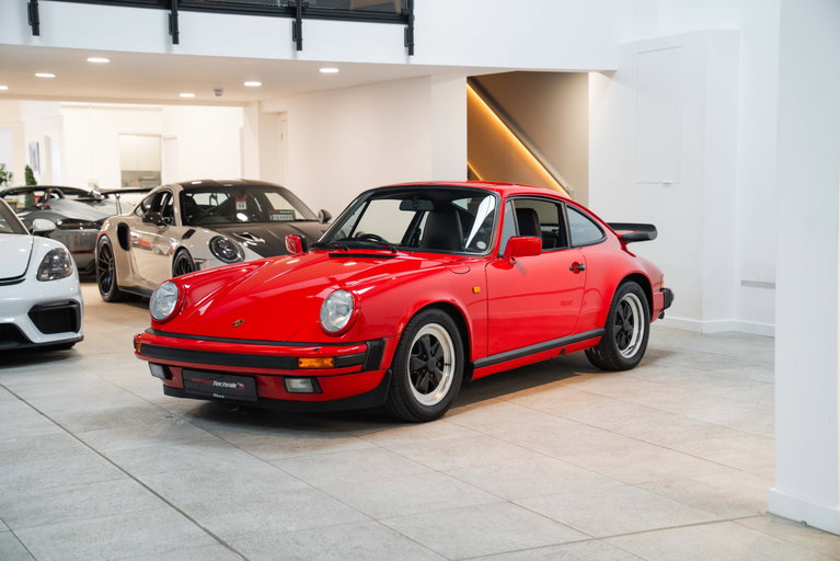Porsche 911 Carrera 3.2