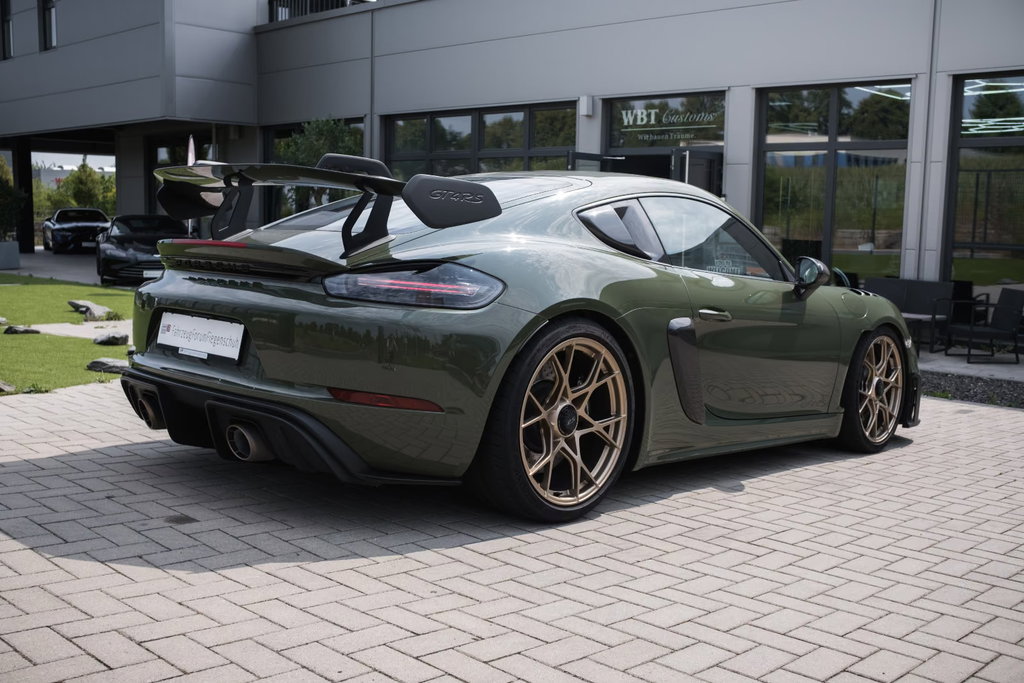 Porsche 718 Cayman GT4 RS