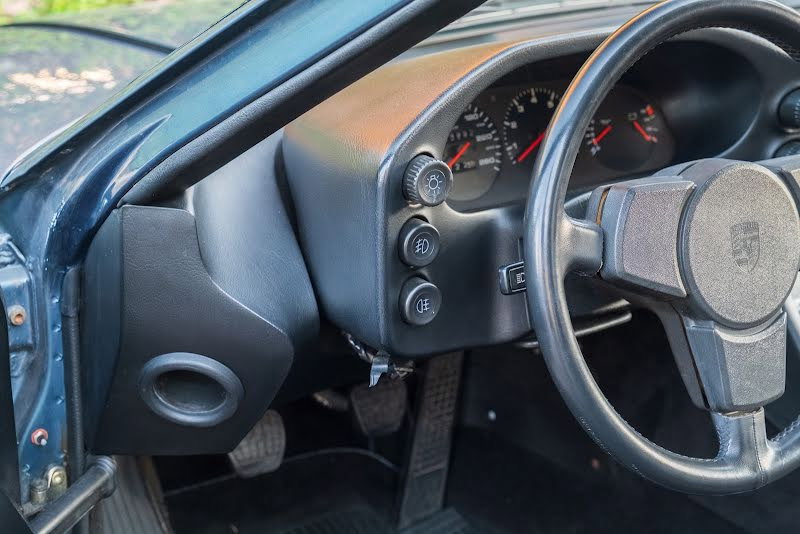 Porsche 928