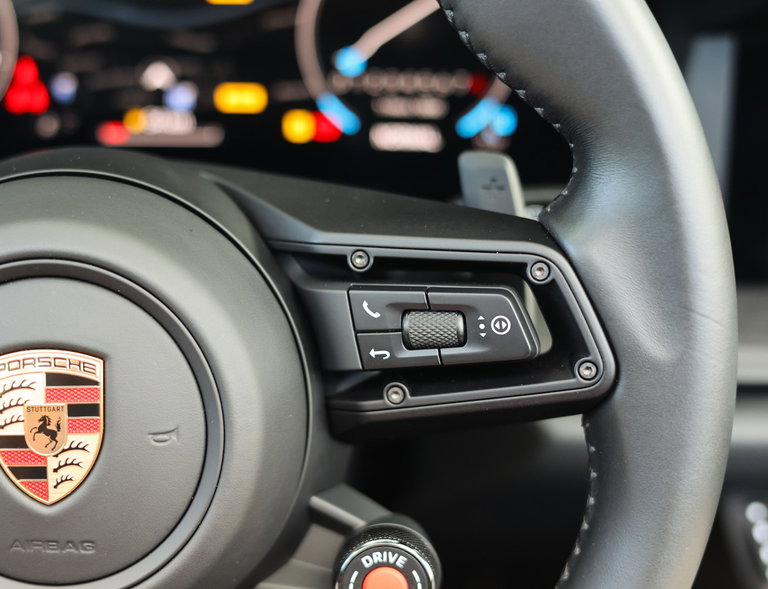 Porsche 992.2 Carrera 4 GTS