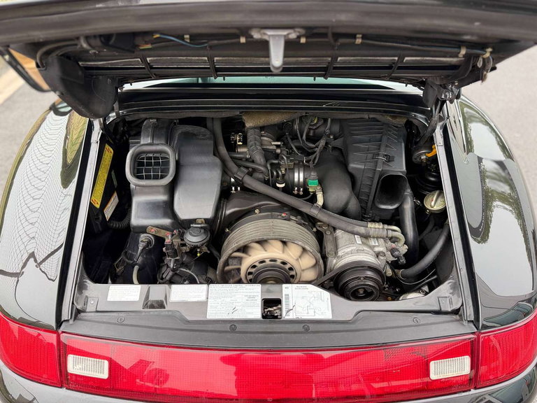 Porsche 993 Carrera 4