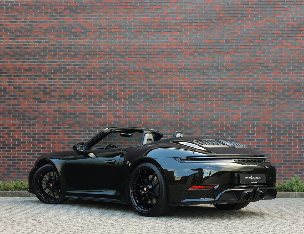 Porsche 992.2 Carrera 4 GTS
