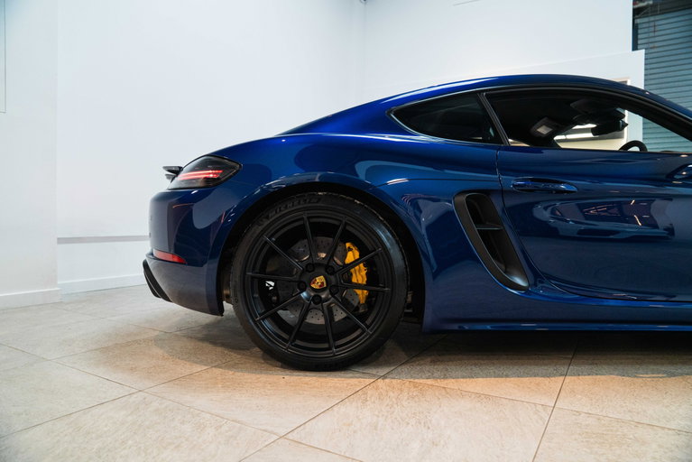 Porsche 718 Cayman GTS 4.0