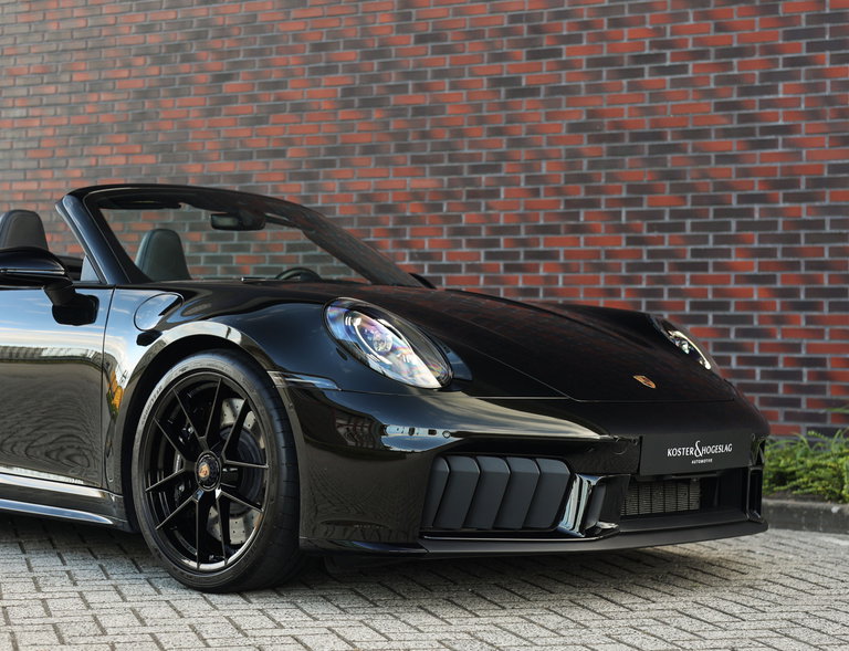 Porsche 992.2 Carrera 4 GTS