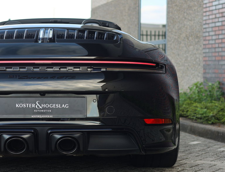 Porsche 992.2 Carrera 4 GTS