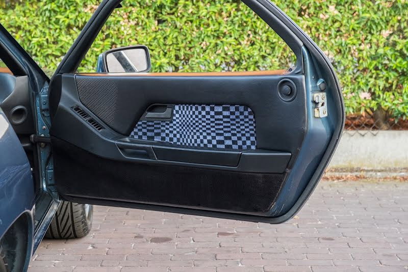 Porsche 928