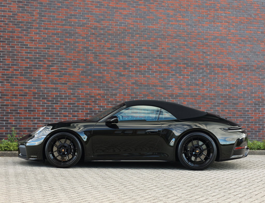 Porsche 992.2 Carrera 4 GTS